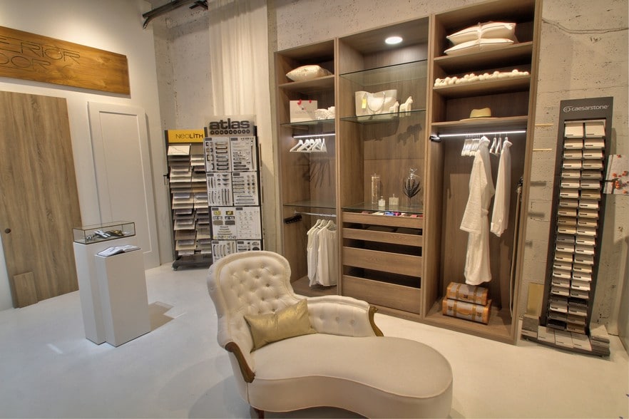 More Photos Of 3241-3249 NW 38th St, Miami Manufacturing For Lease