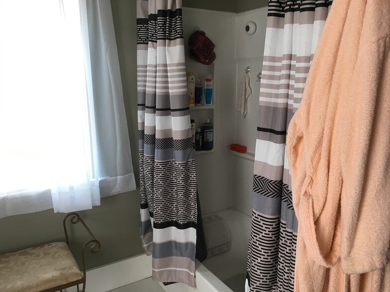 More Photos Of 179 Main St, Beacon Storefront Retail Residential For Sale