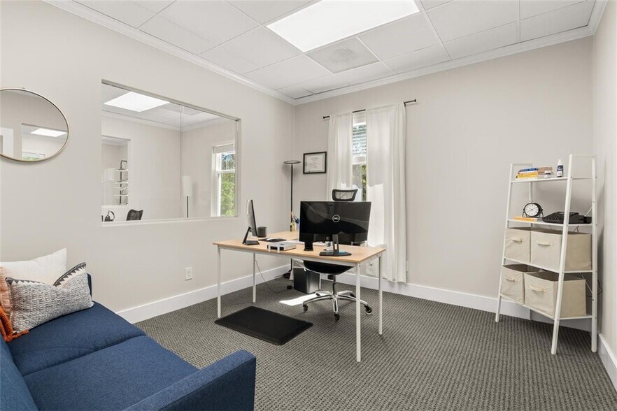 More Photos Of 6111 Peachtree Dunwoody Rd NE, Atlanta Medical For Sale