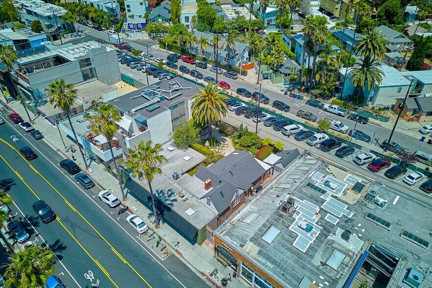 More Photos Of 1321-1325 Abbot Kinney Blvd, Venice Freestanding For Sale