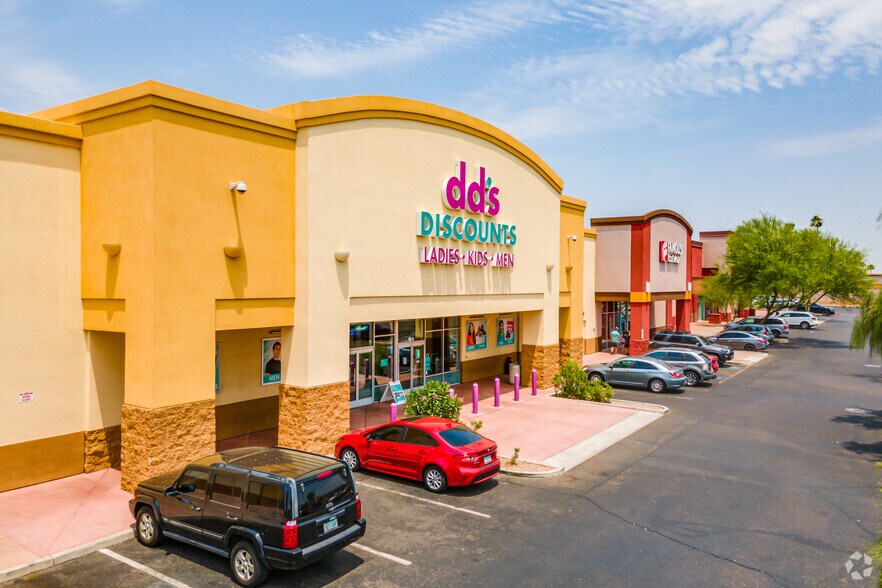 More Photos Of 10214 N Metro Pky, Phoenix Unknown For Lease