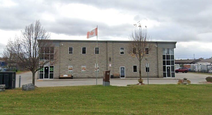 More Photos Of 389 Clyde Rd, Cambridge Warehouse For Lease