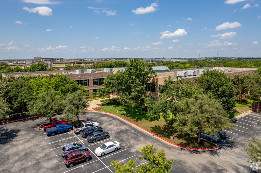 More Photos Of 13640 Briarwick Dr, Austin Unknown For Lease