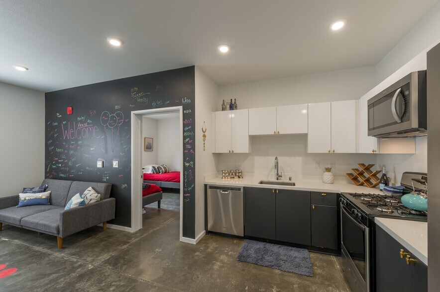 More Photos Of 1033 W 5th St, Chico Apartments For Sale