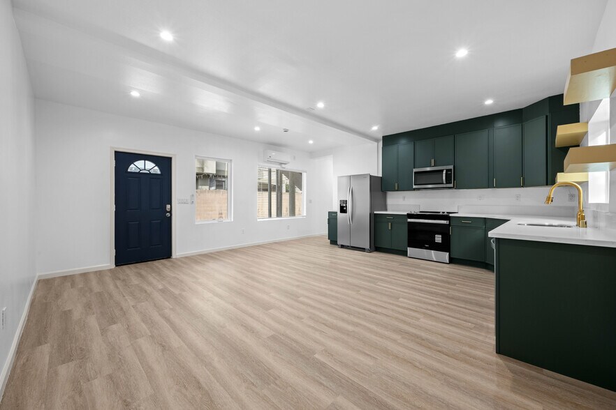 More Photos Of 2114 Clark Ln, Redondo Beach Multifamily For Sale