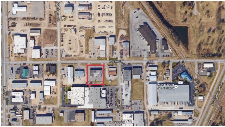 More Photos Of 3601 W Harry St, Wichita Flex For Lease