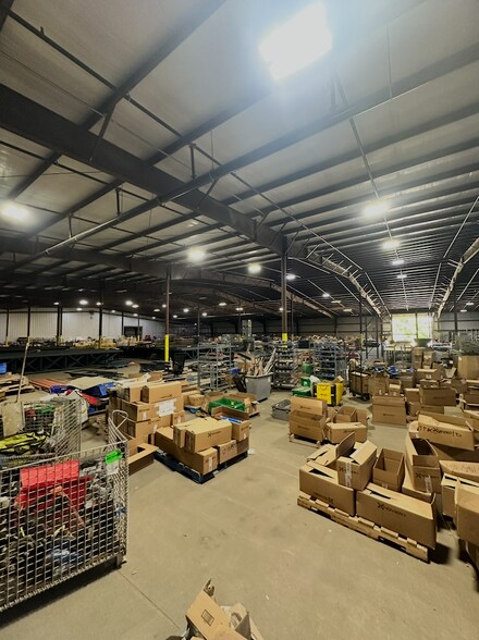 More Photos Of 1301 Industrial Park Rd, Mountain Grove Warehouse For Lease
