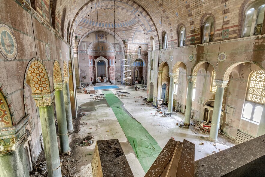 More Photos Of 575 Humboldt Pky, Buffalo Religious Facility For Sale