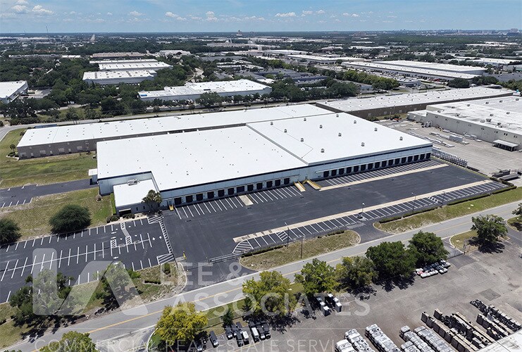 More Photos Of 2002 Directors Row, Orlando Warehouse For Lease