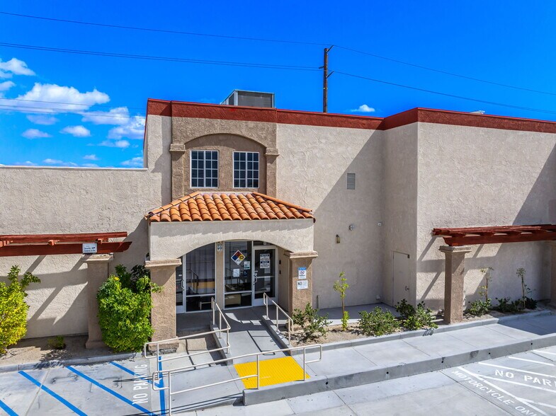 More Photos Of 32475 Date Palm Dr, Cathedral City Freestanding For Sale