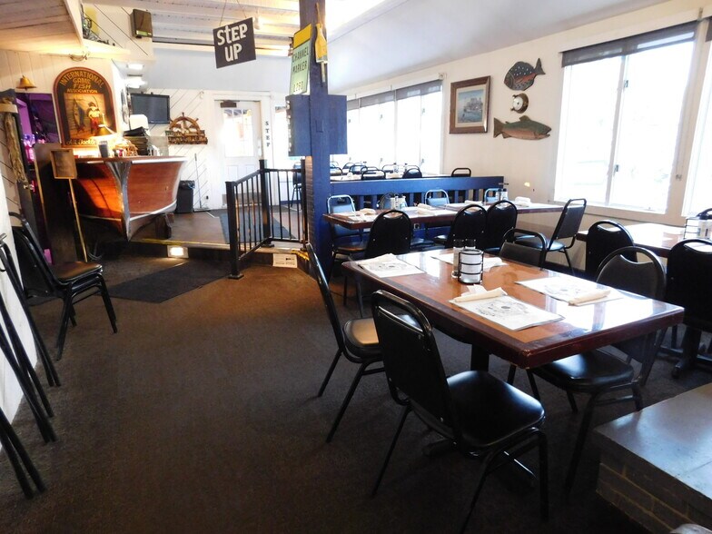 More Photos Of 5793 E Pickwick Rd, Syracuse Restaurant For Sale