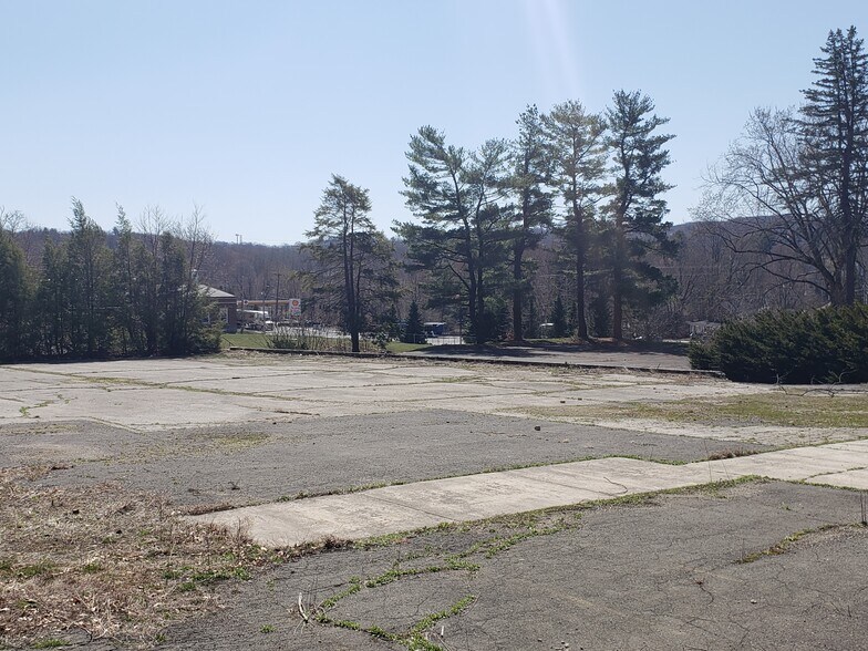 More Photos Of 25-31 Hillside Ave, Watertown Land For Lease