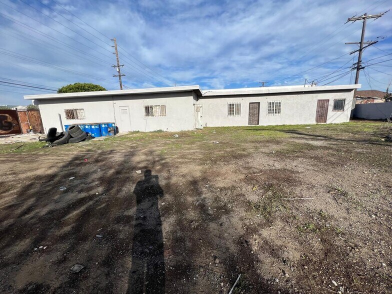 More Photos Of 1726 W Compton Blvd, Compton Storefront Retail Office For Sale