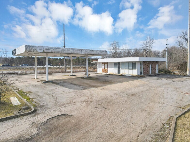 More Photos Of 1310 Columbus Rd, Granville Land For Lease