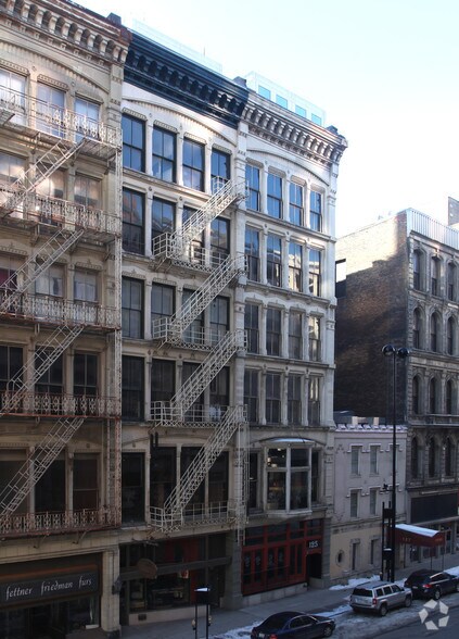 Primary Photo Of 117-125 W 4th St, Cincinnati Office For Lease