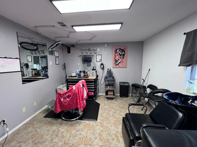 More Photos Of 7985 Phelan Blvd, Beaumont Freestanding For Sale