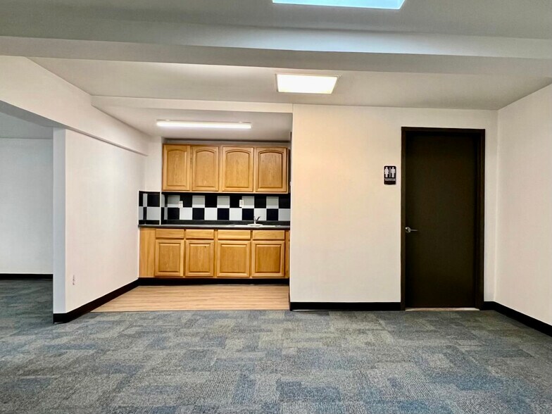 More Photos Of 18-17 42nd St, Astoria Light Distribution For Lease