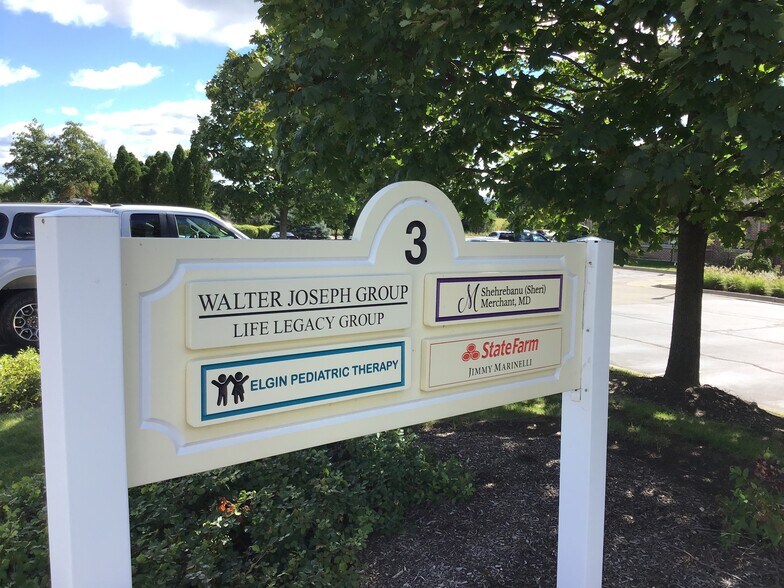 More Photos Of 3 Executive Ct, South Barrington Medical For Lease
