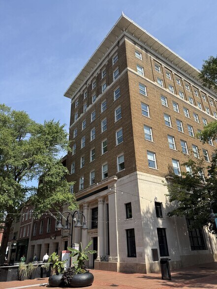 More Photos Of 123 E Main St, Charlottesville Office For Lease