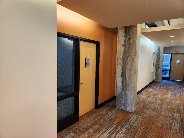 More Photos Of 1307 W Morehead St, Charlotte Office For Lease