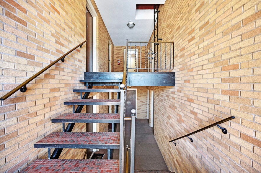 More Photos Of 3204 Mozart Ave, Cincinnati Apartments For Sale