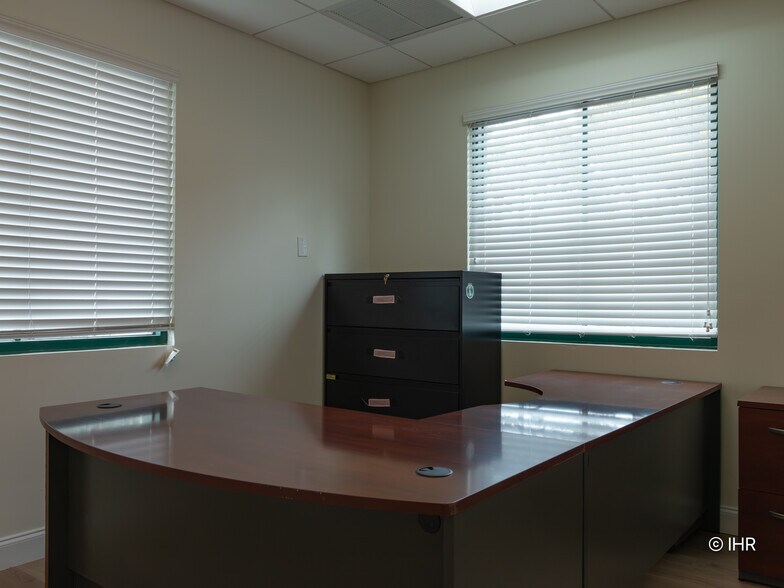 More Photos Of 15300 S Jog Rd, Delray Beach Medical For Sale