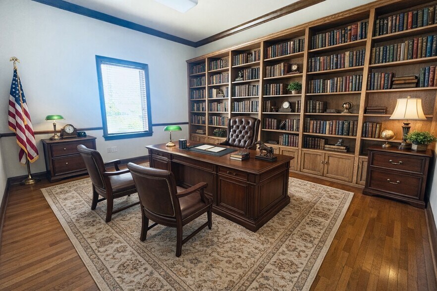 More Photos Of 5115 S Lakeland Dr, Lakeland Office For Lease