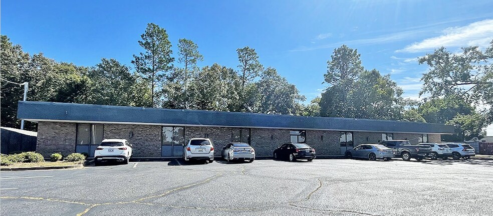 More Photos Of 3315 Demetropolis Rd, Mobile Office For Sale