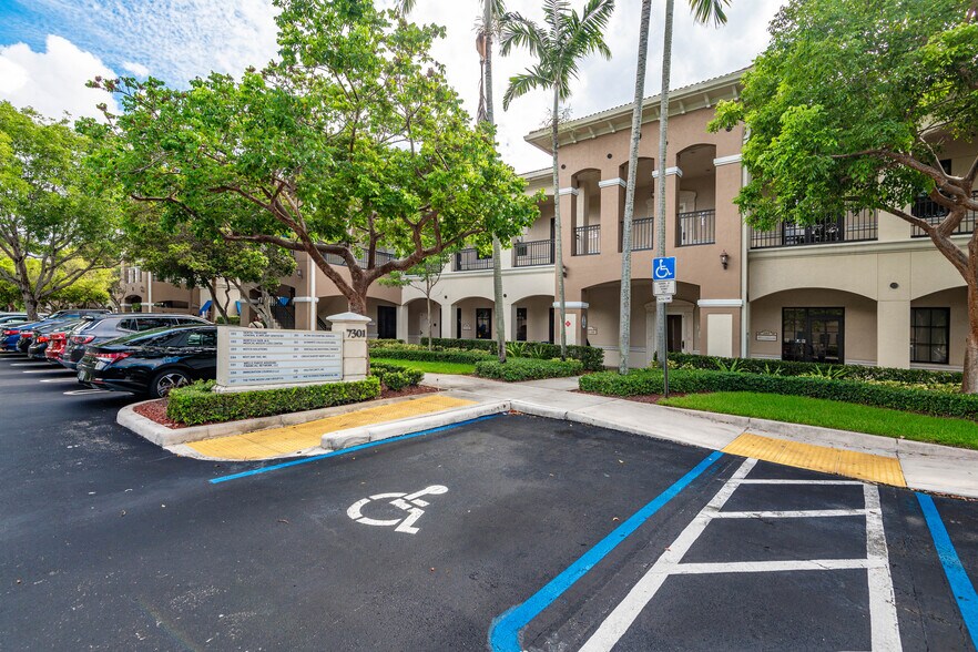 More Photos Of 7301 Wiles Rd, Coral Springs Medical For Sale