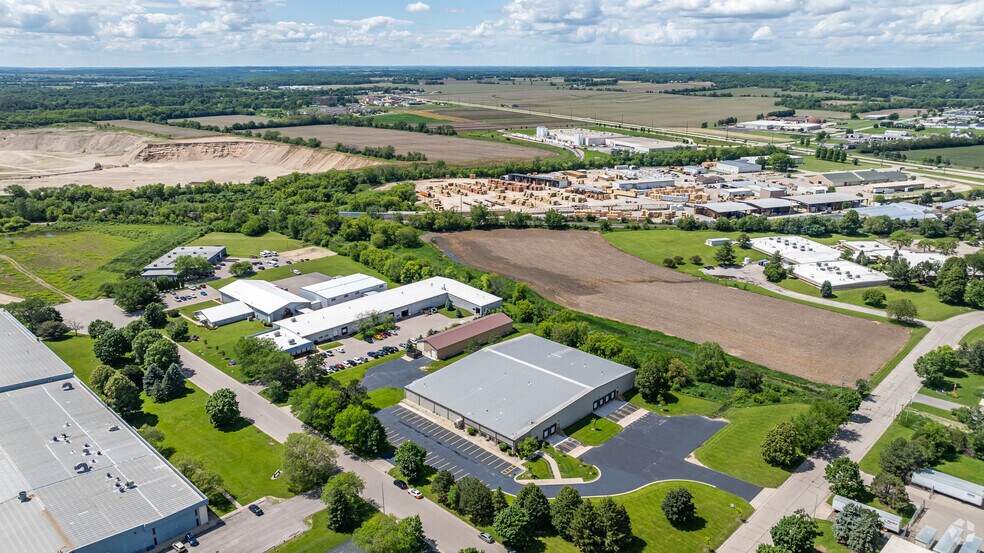 More Photos Of 1205-1227 Barberry Dr, Janesville Manufacturing For Sale