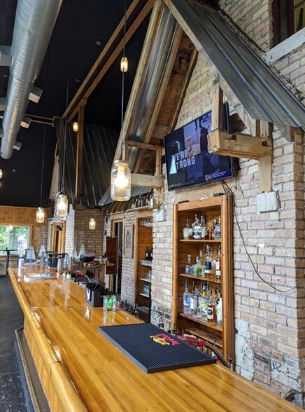 More Photos Of 4896 Paw Paw Lake Rd, Coloma Restaurant For Sale