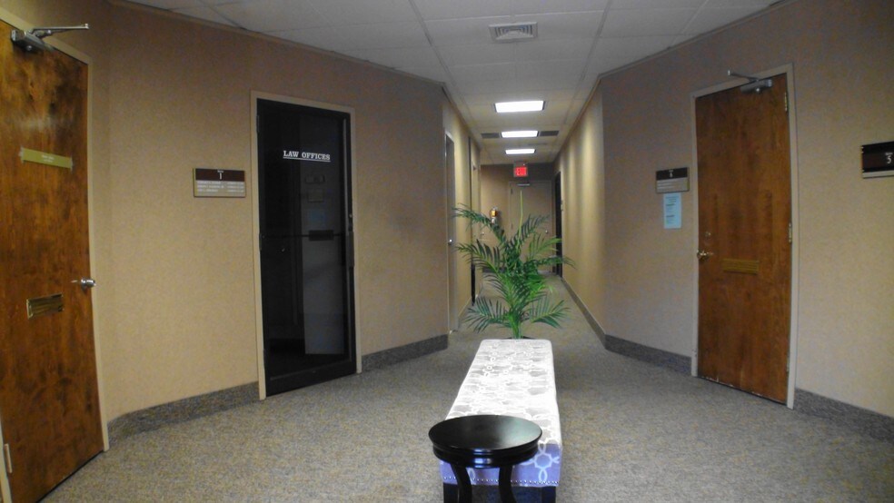 More Photos Of 60 Court St, Hackensack Medical For Lease