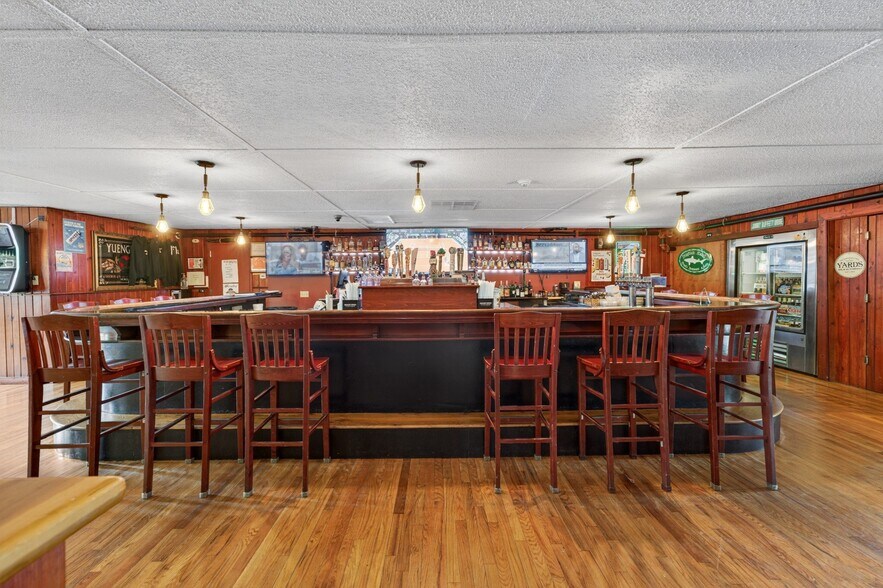 More Photos Of 1121 Route 12, Frenchtown Bar For Sale