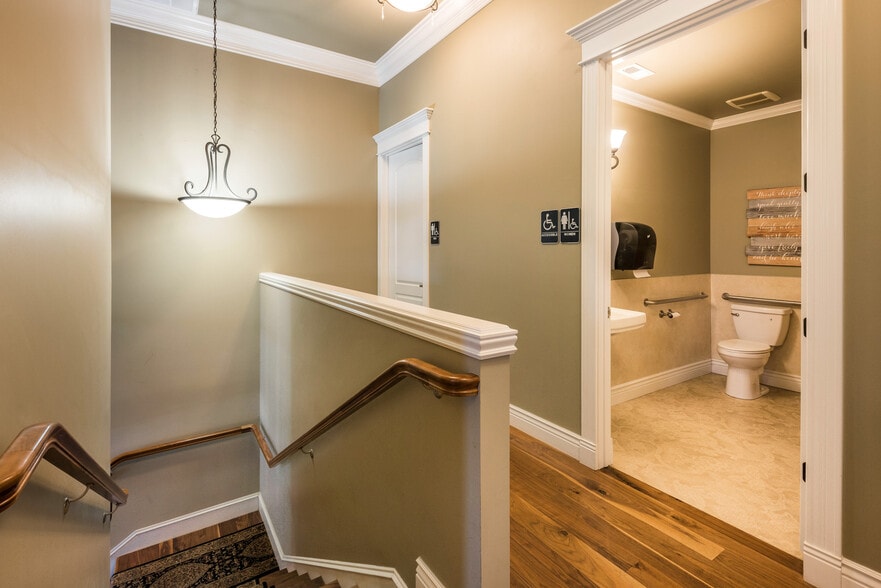 More Photos Of 839 E Winding Creek Dr, Eagle Office For Lease
