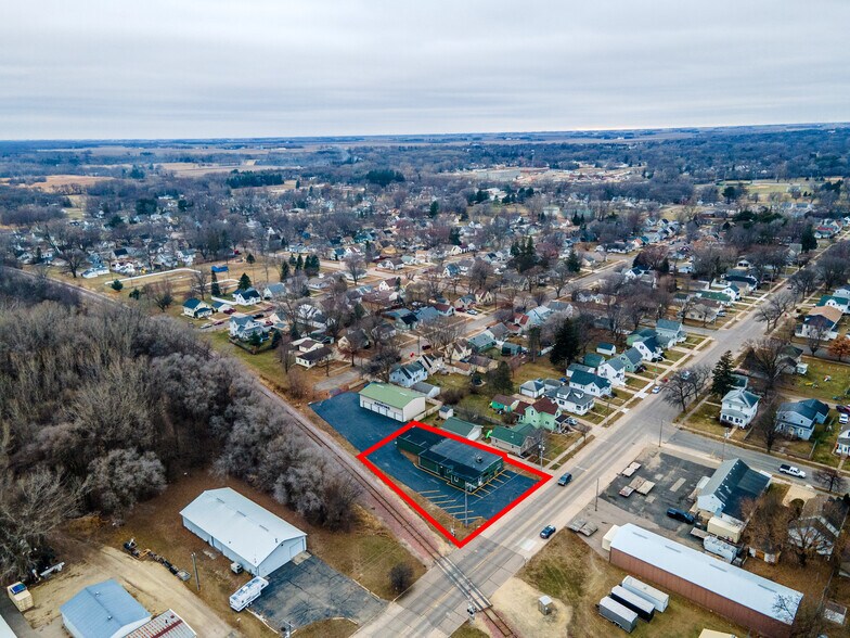 More Photos Of 1006 8th Ave SW, Austin Flex For Lease