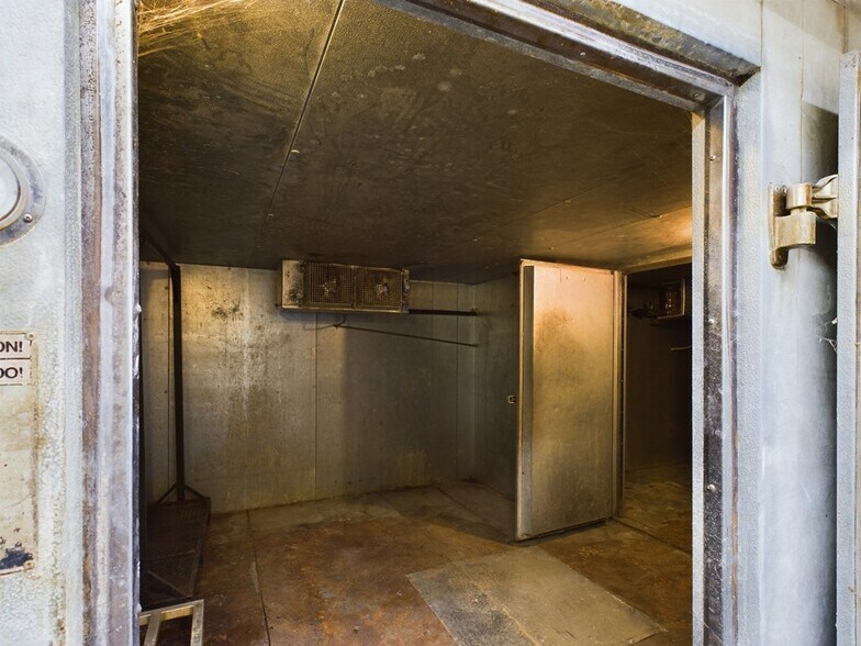 More Photos Of 788 N Daleville Ave, Daleville Lodge Meeting Hall For Sale