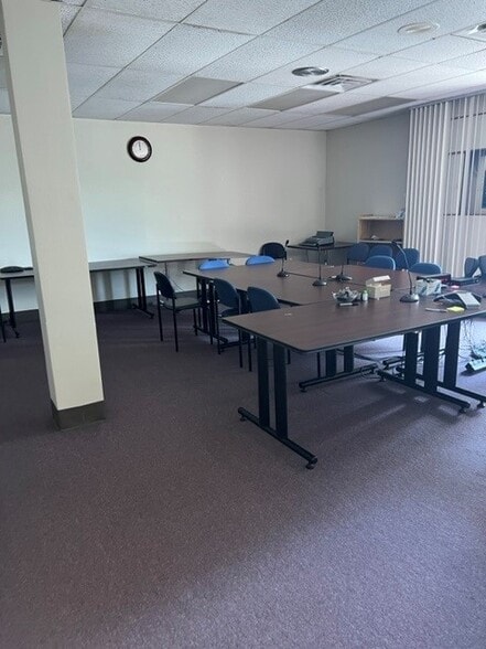 More Photos Of 1012 Kanawha Blvd, Charleston Office For Lease