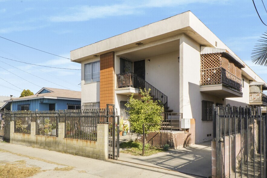 Primary Photo Of 13314 Cordary Ave, Hawthorne Apartments For Sale