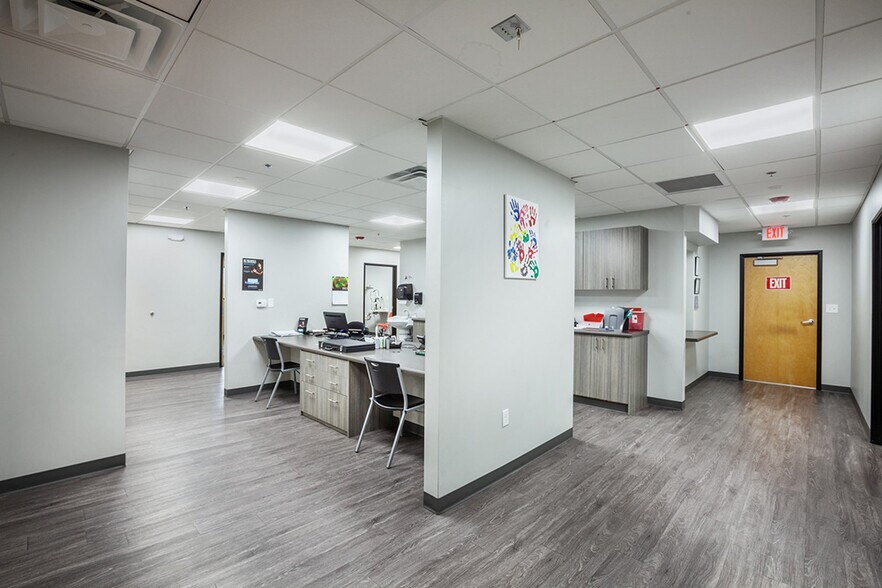 More Photos Of 10440 E Riggs Rd, Sun Lakes Medical For Lease