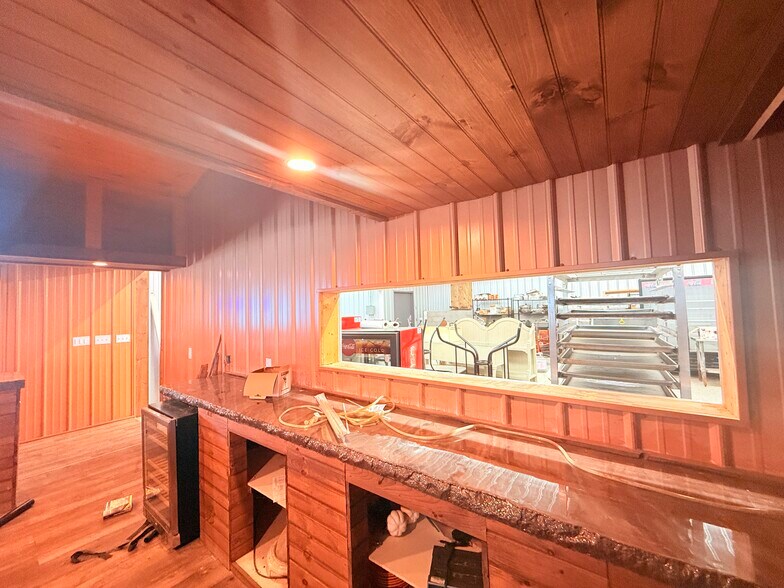 More Photos Of 16 Baby Back Pl, Pipestem Flex For Sale