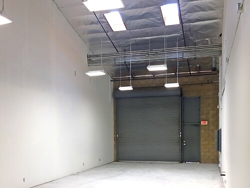 More Photos Of 6483 Calle Real, Goleta Warehouse For Lease