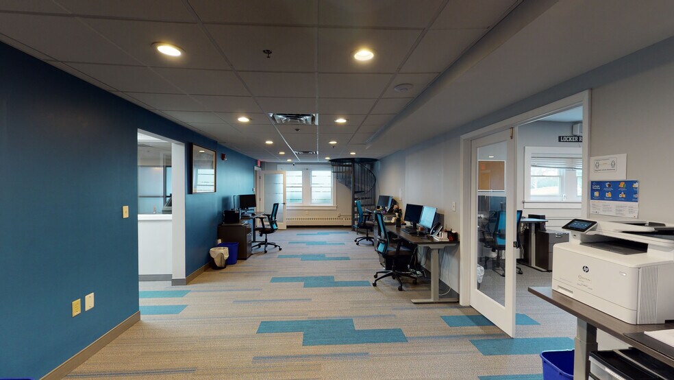 More Photos Of 100 E Seneca St, Manlius Office For Lease