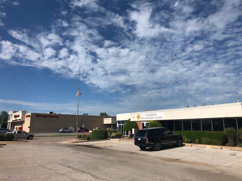 More Photos Of 2202 NW Ferris Ave, Lawton Medical For Sale