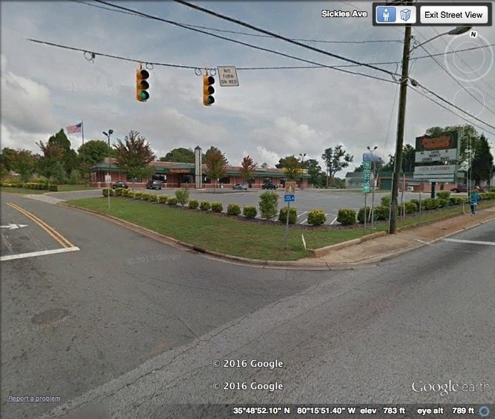 More Photos Of 972-980 S Main St, Lexington Freestanding For Lease