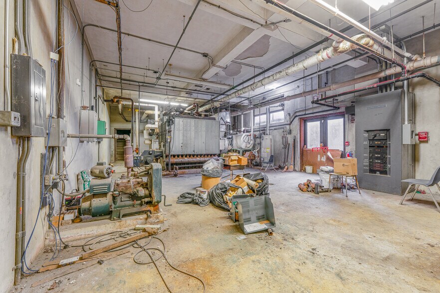 More Photos Of 300 North St, Waynesburg Schools For Sale