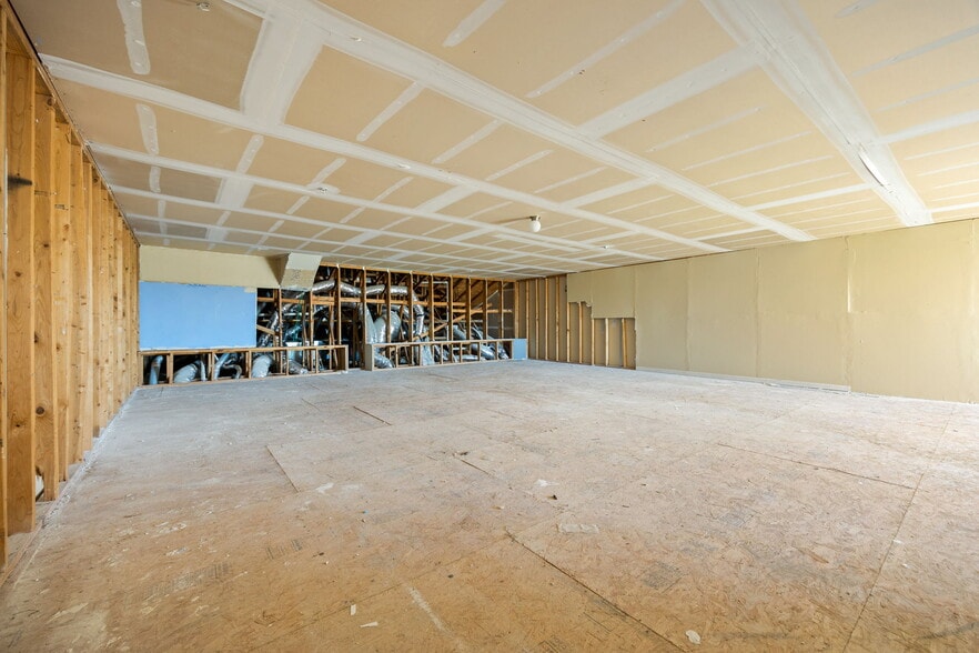 More Photos Of 12989 Bellaire Blvd, Houston Storefront For Sale