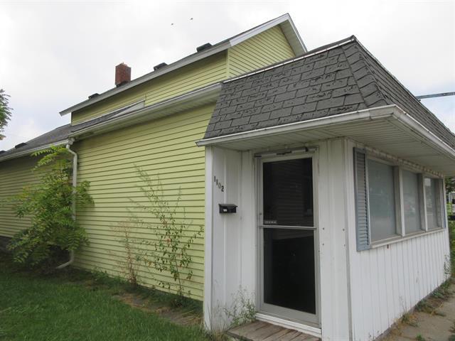 More Photos Of 1100-1102 Garfield Ave, Bay City Freestanding For Sale