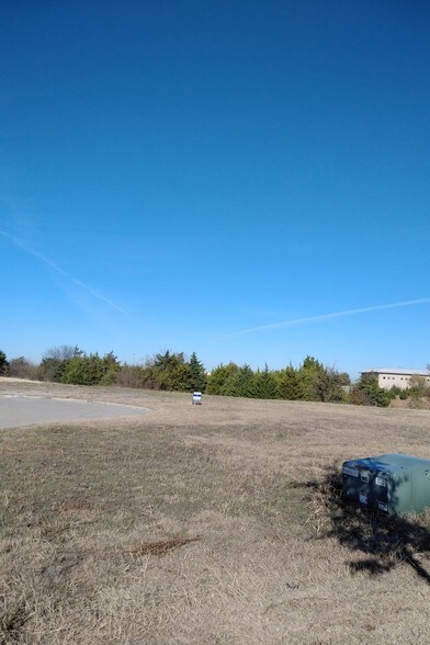 More Photos Of 50 Noble Ct, Heath Land For Sale