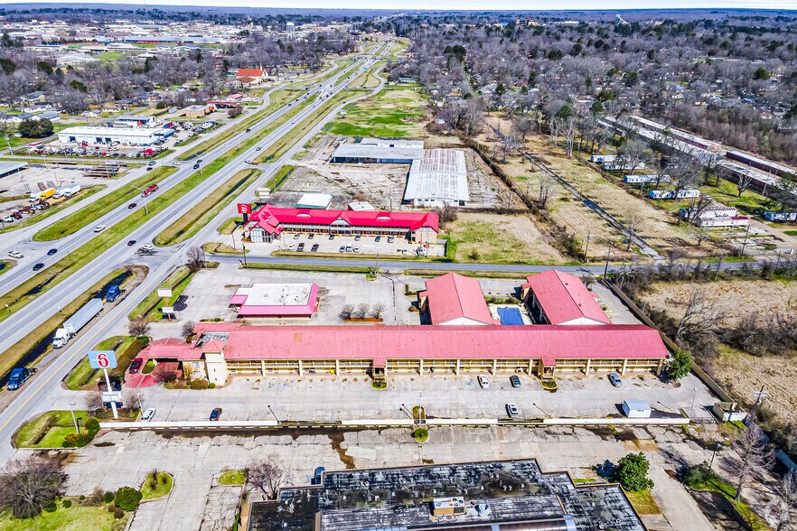 More Photos Of 1035 Martin Luther King Jr Dr, Monroe Hotel For Sale