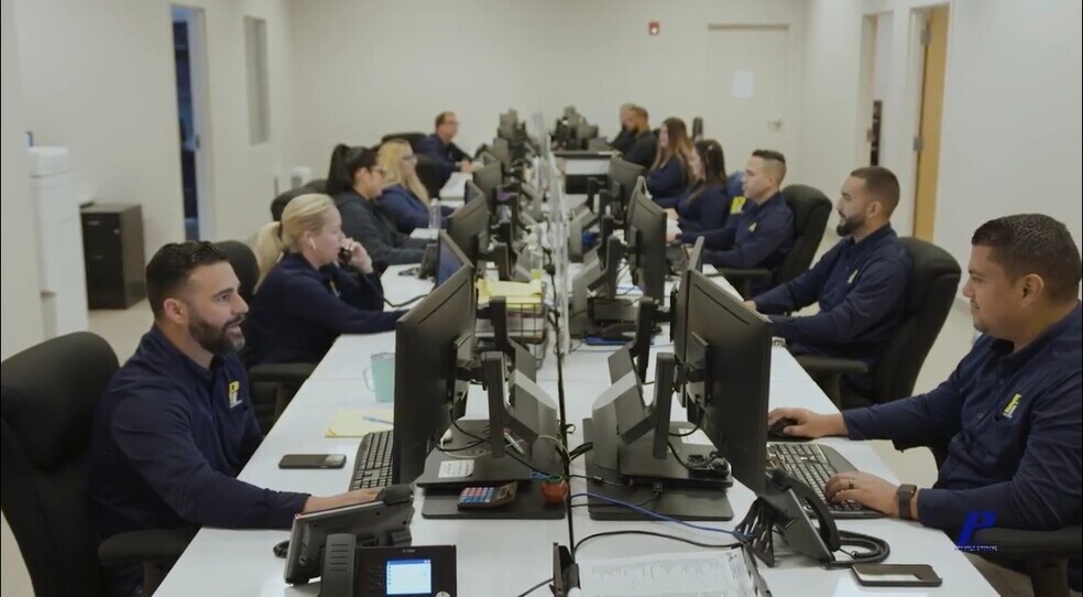 More Photos Of 15002 NW 107th Ave, Hialeah Gardens Distribution For Lease